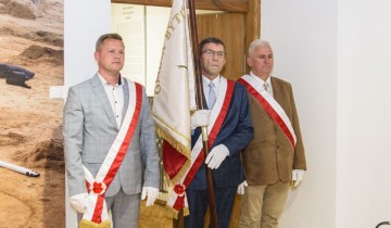 Poczet sztandarowy gminy Bytów