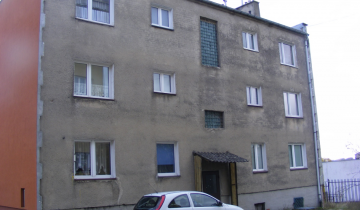 Fot. nr 3. Budynek Wspólnoty Mieszkaniowej „Pochyła 11” w Bytowie przed remontem. - powiększ